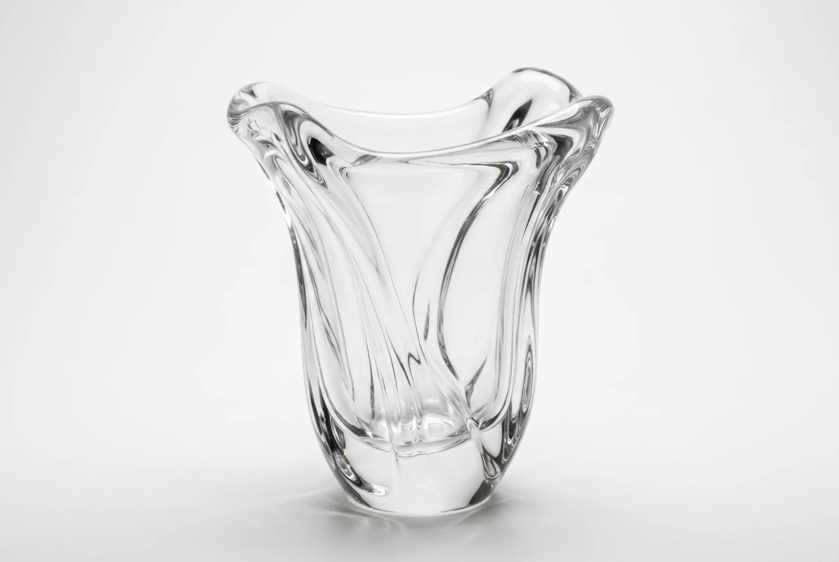 GLASS VASE