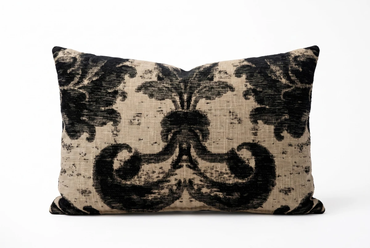 DECORATIVE CUSHION FLORAL PATTERN