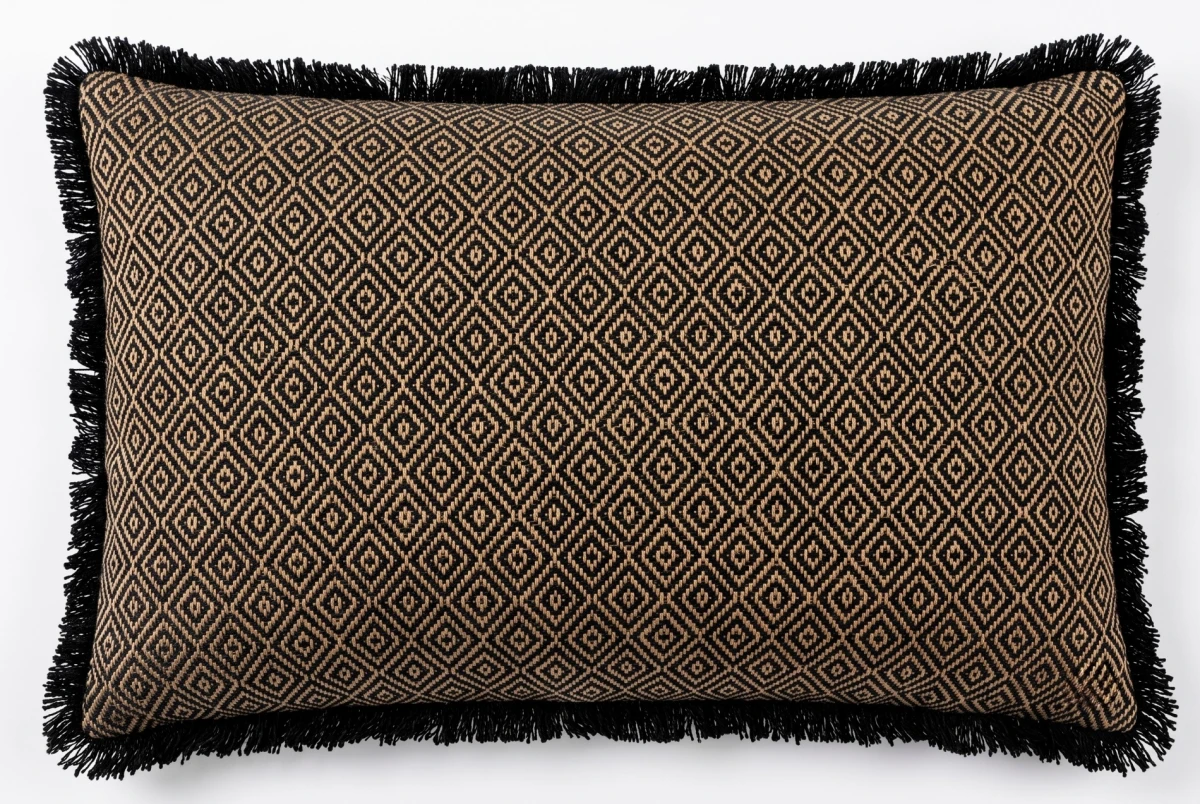 DECORATIVE CUSHION BLACK PATTERN