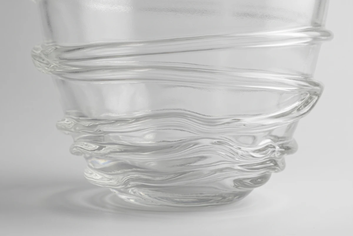 ROUND GLASS VASE TWISTED