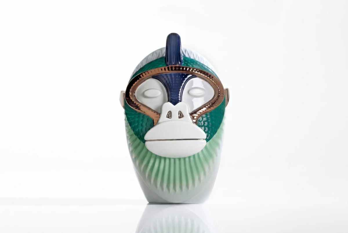 CERAMIC VASE MONKEY