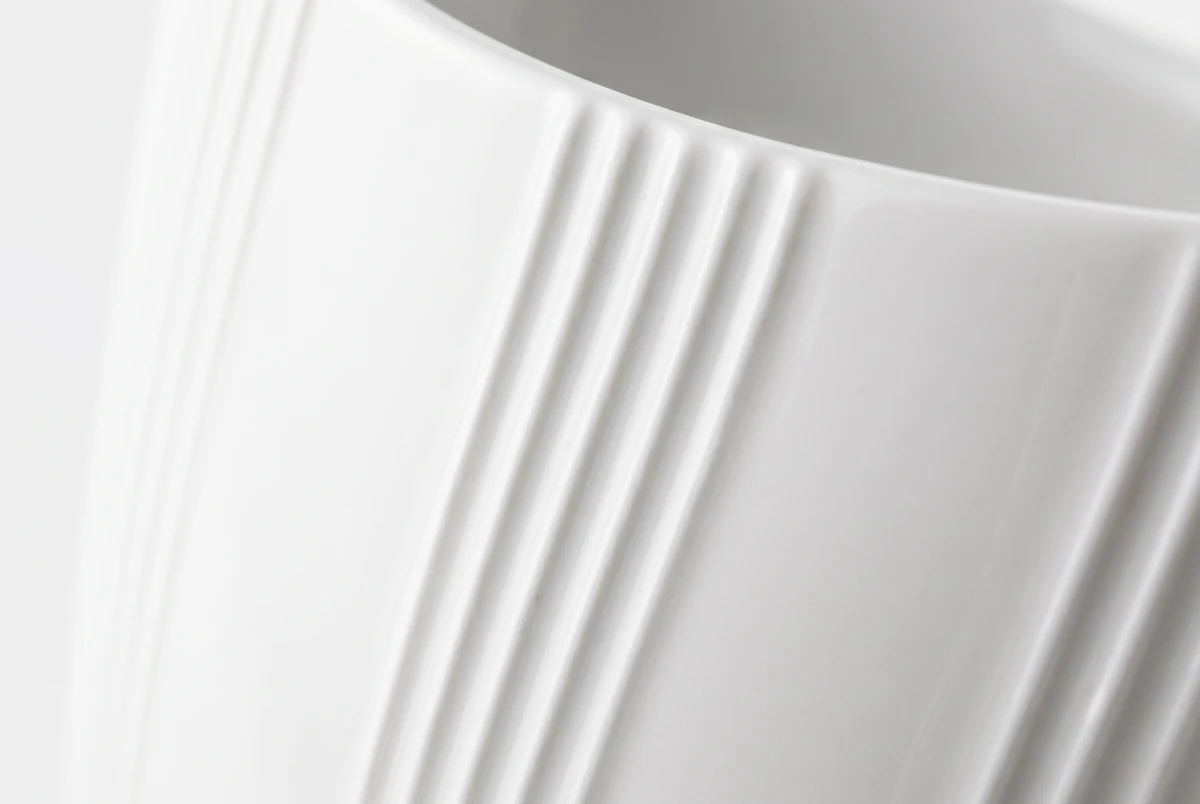 VASE WHITE