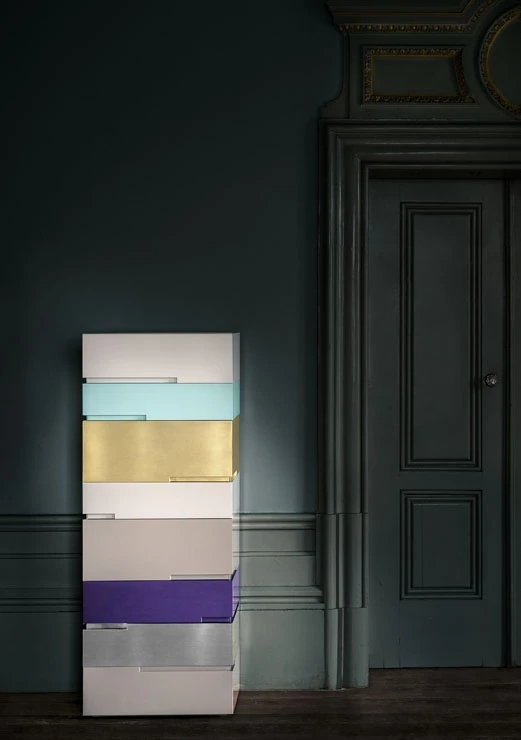 CHEST OF DRAWERS GOLD