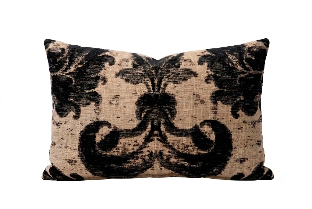 DECORATIVE CUSHION FLORAL PATTERN