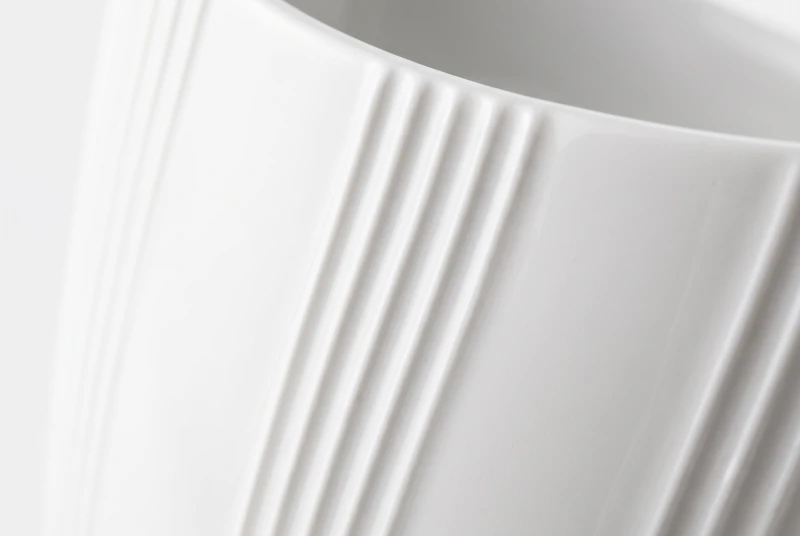 VASE WHITE