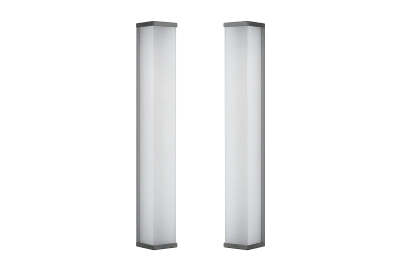 WALL LIGHTS IN GLASS AND STEEL