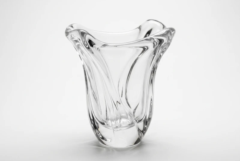 GLASS VASE