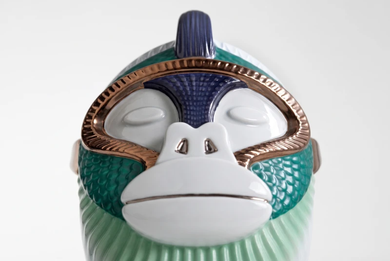 CERAMIC VASE MONKEY