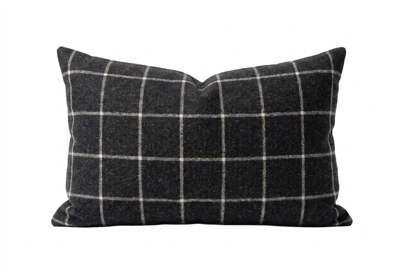 DECORATIVE CUSHION SQUARES
